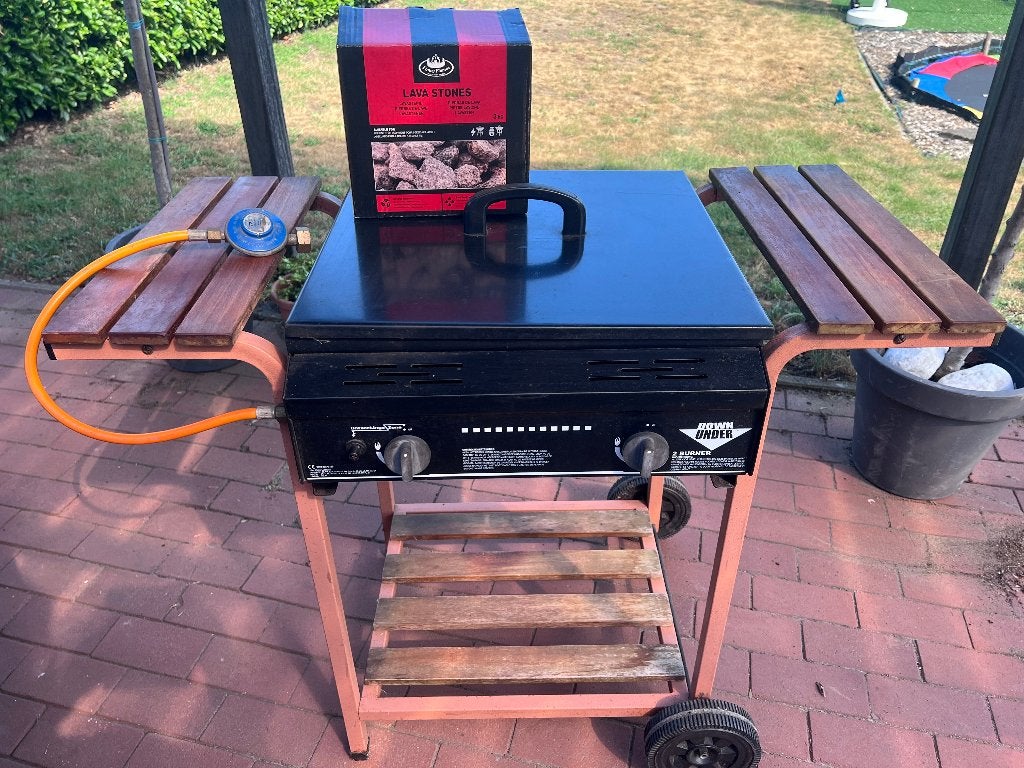 gas barbecue gasbbq op wielen Elst (U) incl lavastenen, Ophalen, Zo goed als nieuw