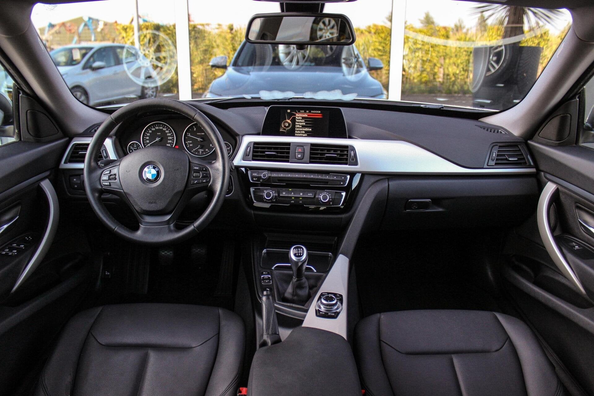 BMW 3-serie Gran Turismo 318d Centennial Executive | Facelif, Auto's, BMW, 745 kg, 4 cilinders, 1545 kg, Bedrijf