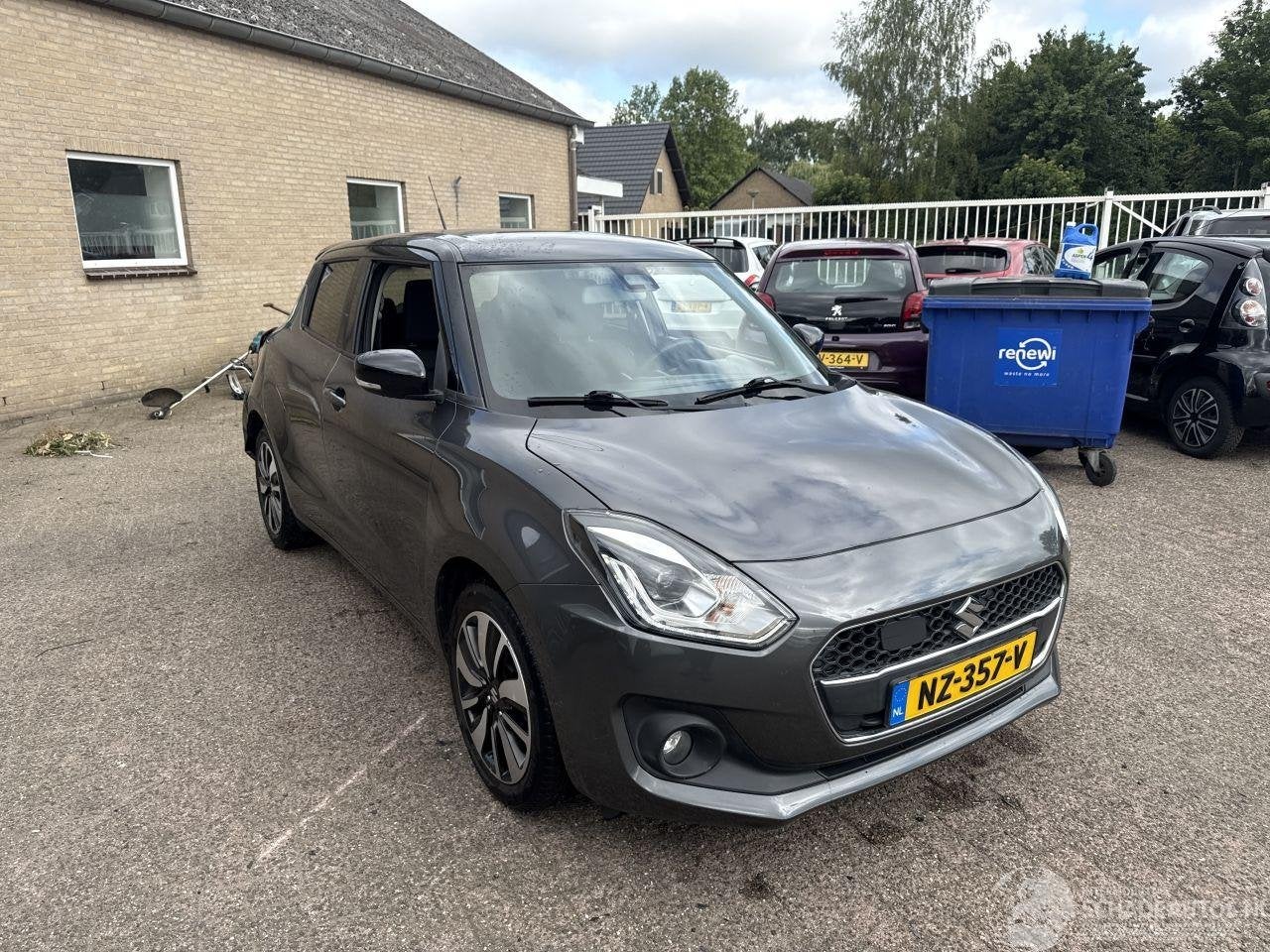 Suzuki Swift 1.0 Stijl REST BPM €700,-! (bj 2017), Auto diversen, Schadeauto's, Automaat, Suzuki-Allee 7 ,64625, Bensheim, Deutschland