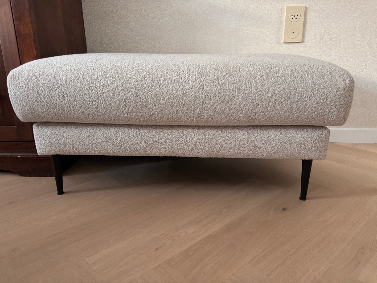 Witte hocker van Pronto (geïmpregneerd), Ophalen, Gebruikt, 50 tot 75 cm, 75 tot 100 cm