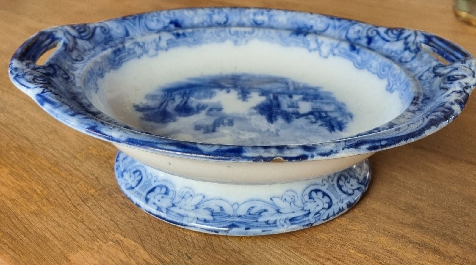 Antieke Royal Doulton "Geneva" Flow Blue serveerschaal, Ophalen of Verzenden