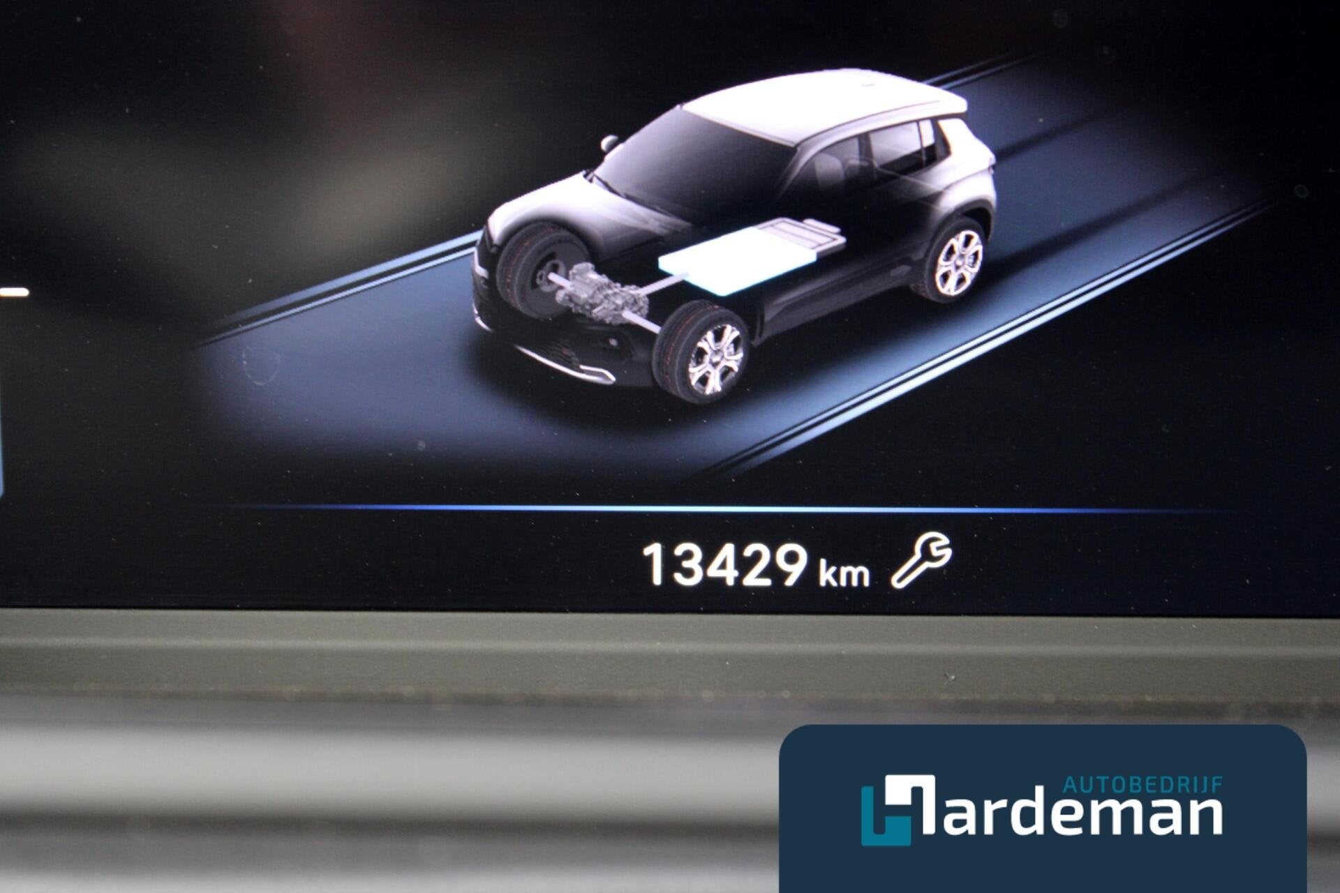 Jeep Avenger Altitude 54 kWh Carplay Camera, Auto's, 394 km, Gebruikt, Met garantie (alle), Leder en Stof