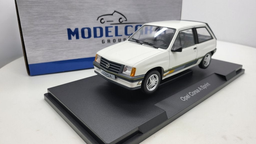 Opel Corsa A Sprint wit 1:18, Overige merken, MCG, Auto, Nieuw