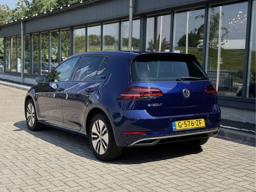 Volkswagen e-Golf e-Golf Digital Dash (bj 2018, automaat), Auto's, Volkswagen, Gebruikt, Automatische klimaatregeling, Blauw, Grijs