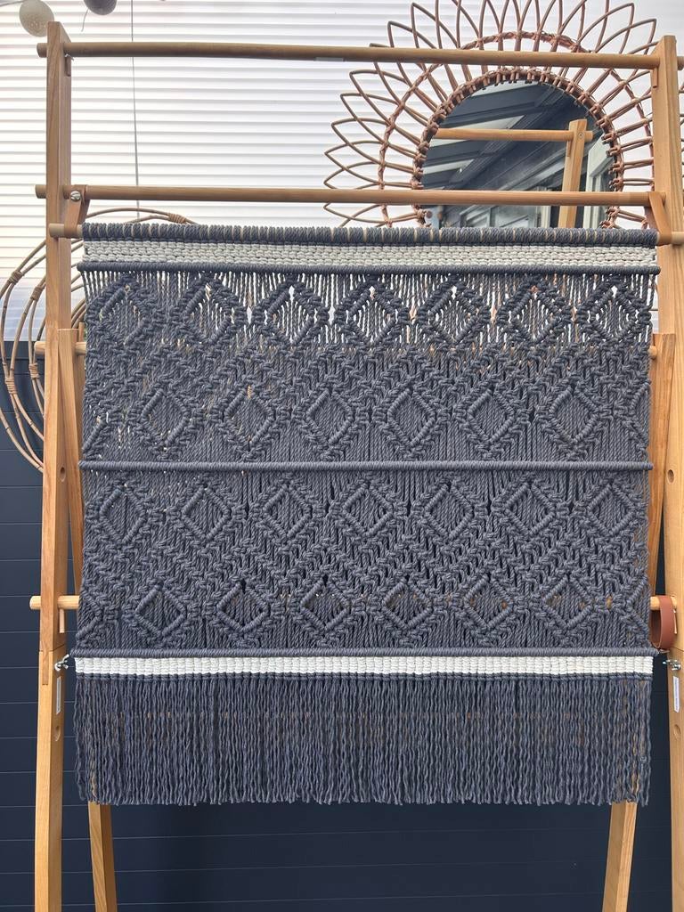 Handgemaakt macrame wandkleed, Nieuw, Ophalen of Verzenden, Handgemaakt, Grijs