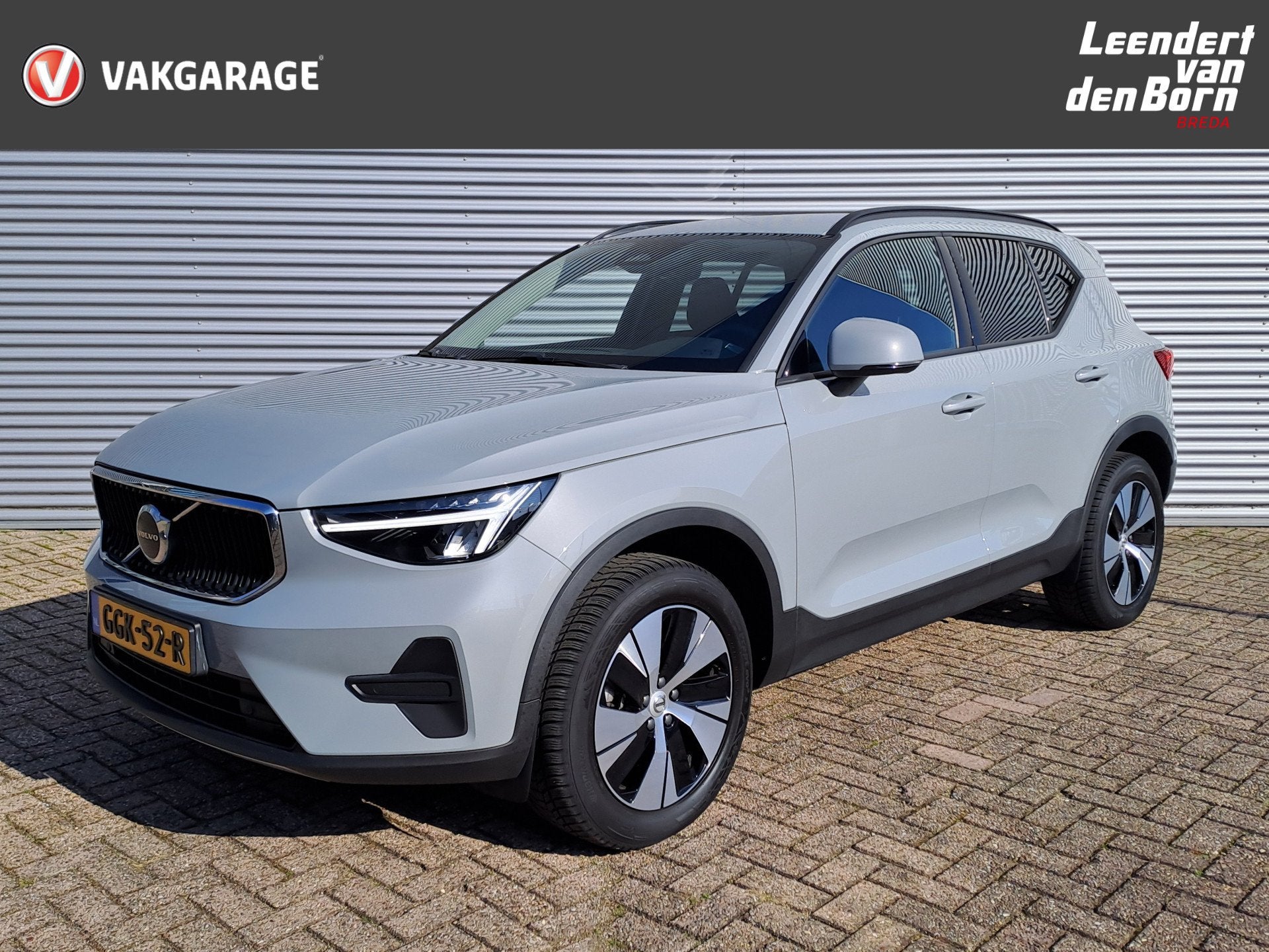 Volvo XC40 2.0 B3 Essential AUTOMAAT | Stuurverwarming | Sto, Auto's, 12 maanden, Gebruikt, Euro 6, 4 cilinders