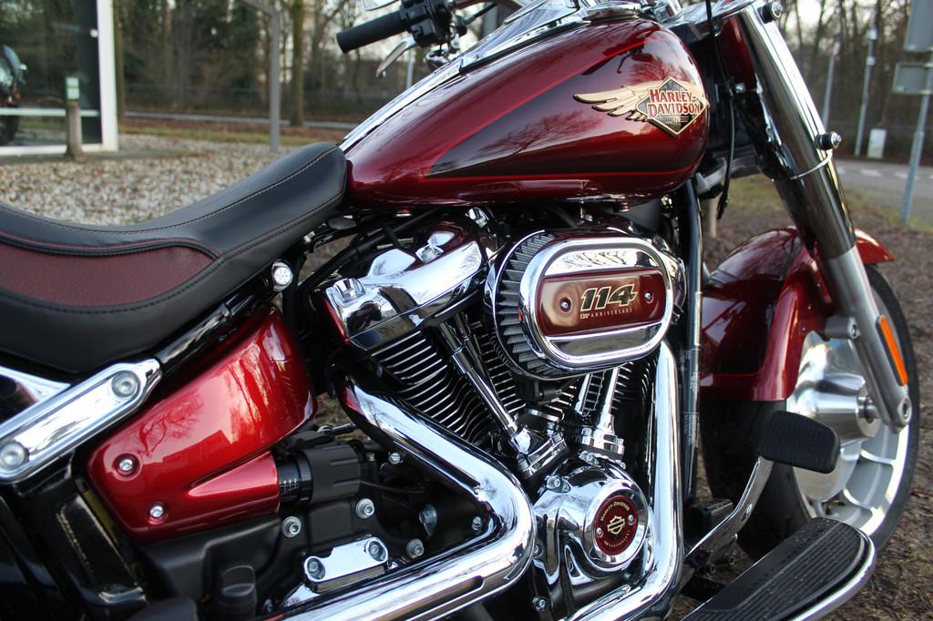 Harley-Davidson Fat Boy FLFBS 120 Anniversary Edition, Motoren, Motoren | Harley-Davidson, Bedrijf, Meer dan 35 kW, Overig, LED Verlichting