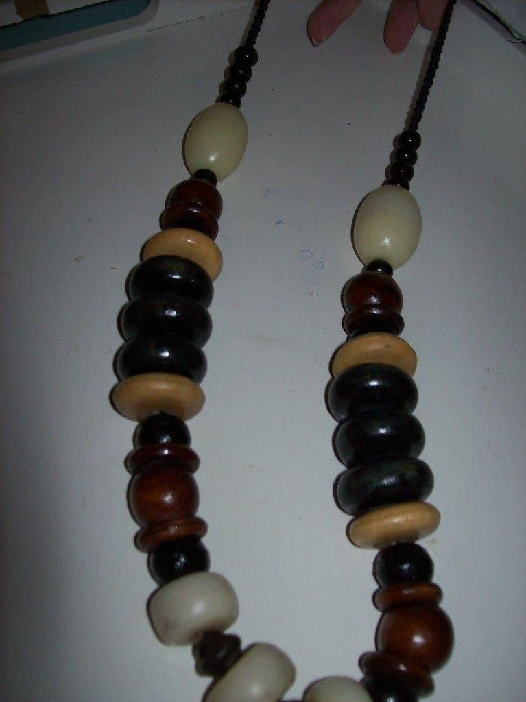Ketting Fraaie Stenen Kralen Bruin Wit tinten model, Overige kleuren, Nieuw, Ophalen of Verzenden, Steen of Mineraal