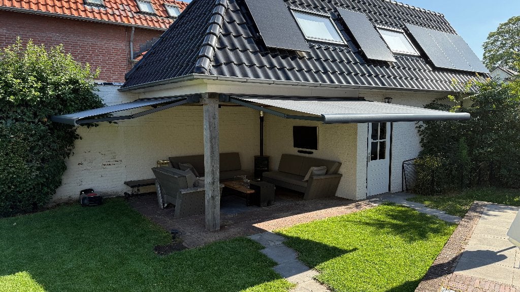 Rustieke, houten loungeset met 2 sets kussens, Tuin en Terras, Ophalen, 5 zitplaatsen, Gebruikt, Loungeset