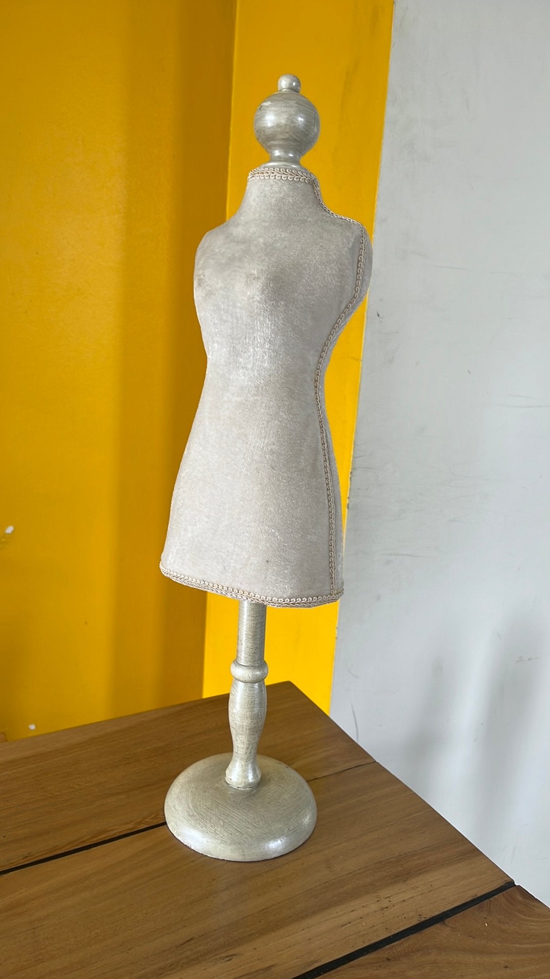 Decoratieve Mini Paspop - Crèmekleurig, Ophalen of Verzenden