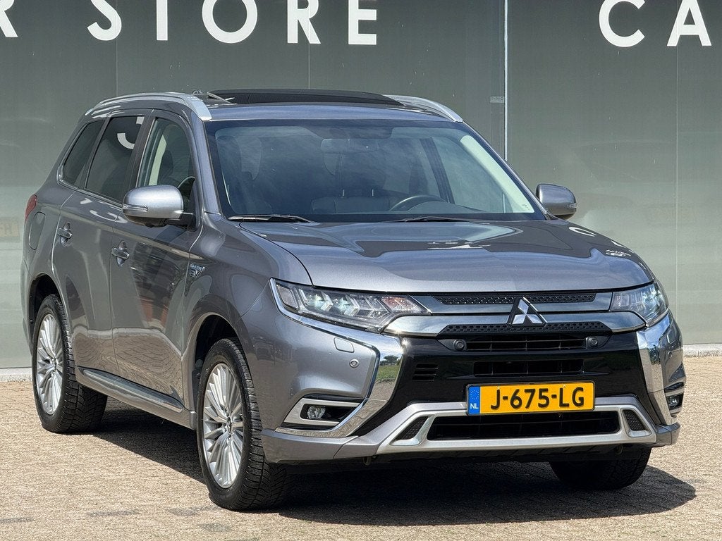 Mitsubishi Outlander 2.4 PHEV Intense+ Schuidak|360cam|Deale, Automaat, 135 pk, 4 cilinders, 1865 kg