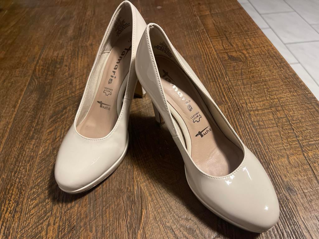 Tamaris Pumps - Crème, Maat 37, Kleding | Dames, Trouwkleding en Trouwaccessoires, Zo goed als nieuw, Ophalen of Verzenden