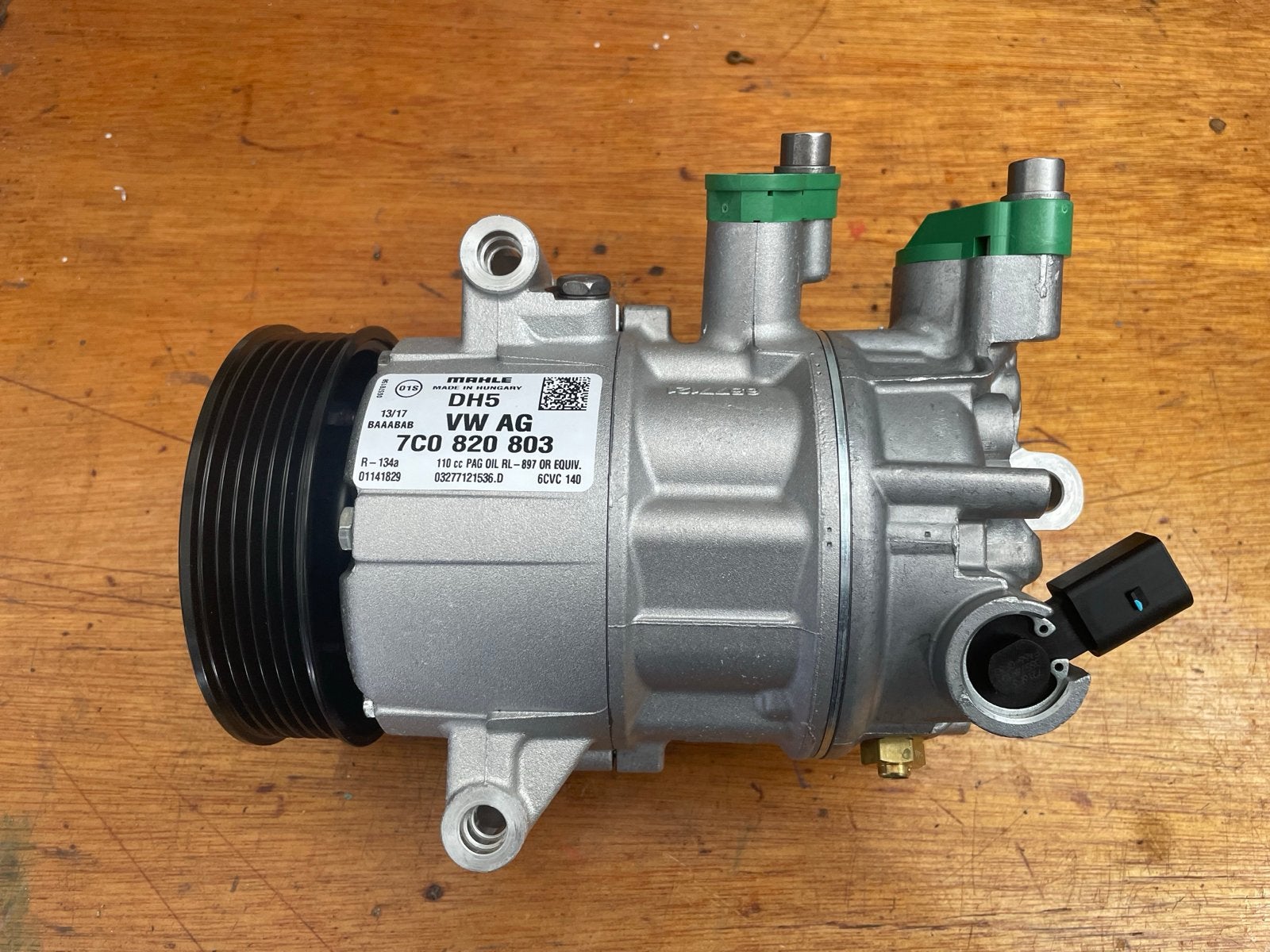 VW AG Airco Compressor, Spanrol en Multiriem Set, Auto-onderdelen, Ophalen of Verzenden, Nieuw, Volkswagen