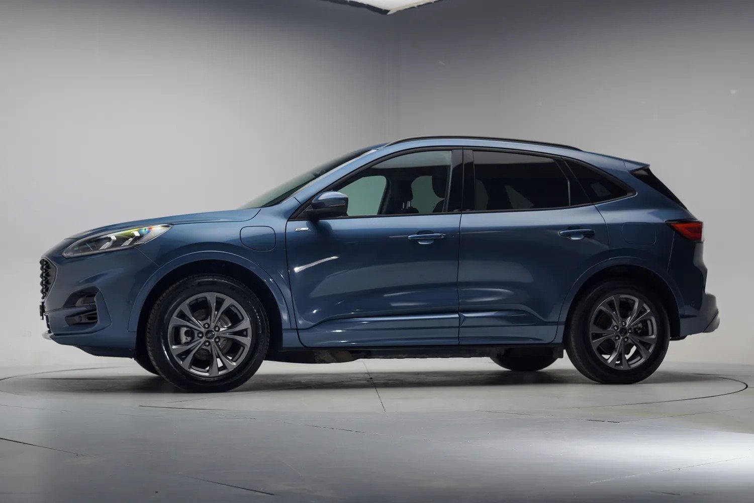 Ford Kuga 2.5 PHEV ST-Line Aut. [ Head-up Camera Winterpakke, Auto's, Automaat, 14 kWh, Gebruikt, Blauw