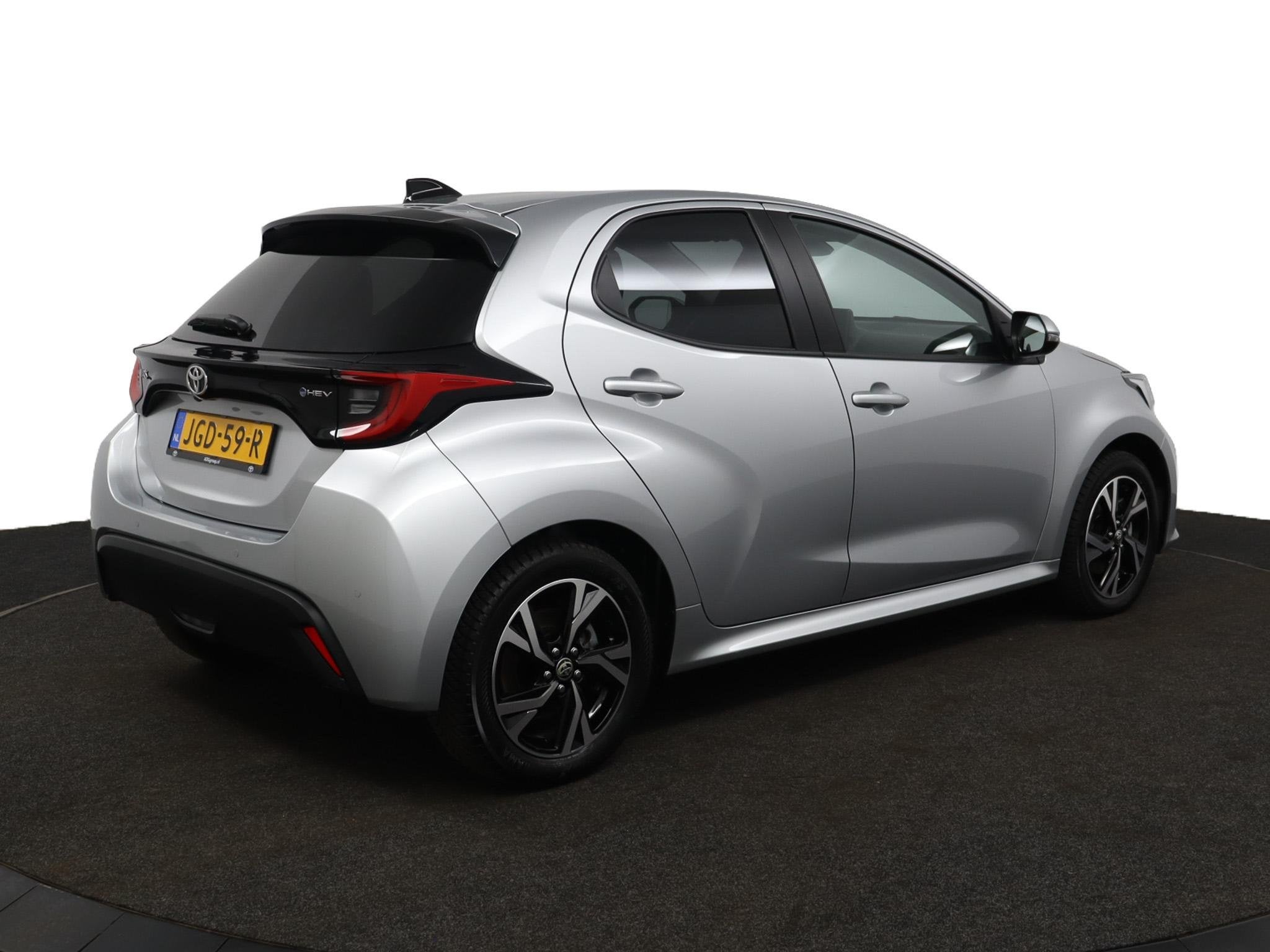 Toyota Yaris 1.5 Hybrid 115 Dynamic | Comfort Pack | Stoel /, Auto's, Toyota, 12 maanden, Gebruikt, Bedrijf, Hybride Elektrisch/Benzine