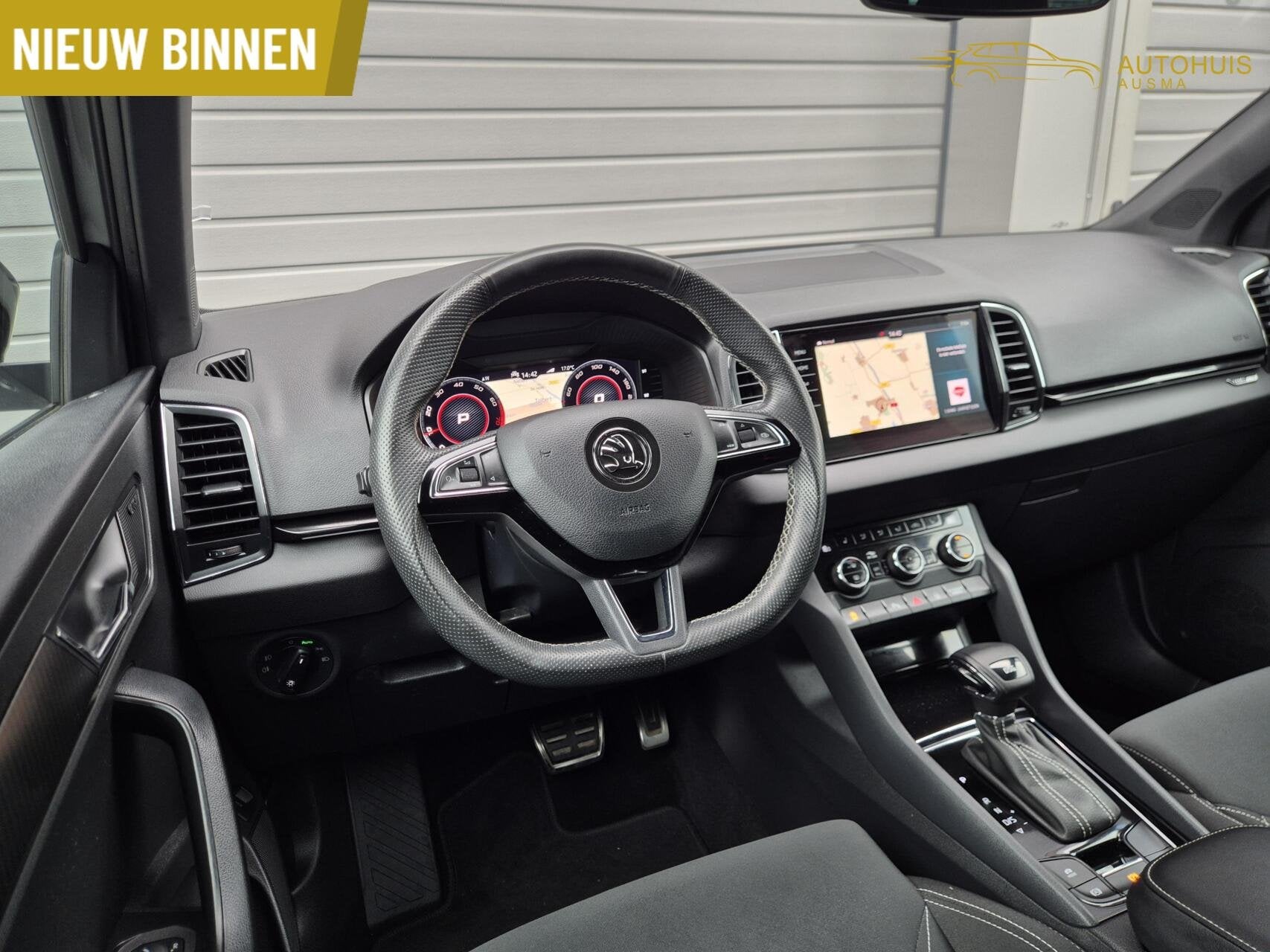 Skoda Karoq 1.5 TSI ACT Sportline Business Virtual/Pano/Cant, Automatische klimaatregeling, 4 cilinders, Karoq, Bedrijf