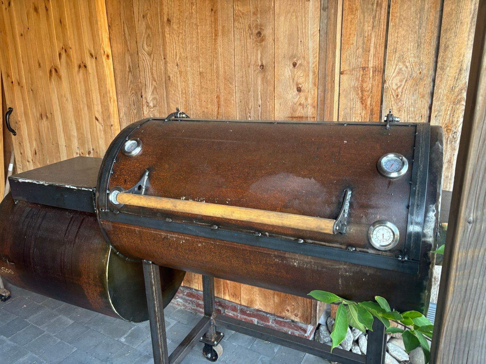 Robuuste Offset Smoker - 6mm staal, semi-geïsoleerd, Ophalen, Gebruikt