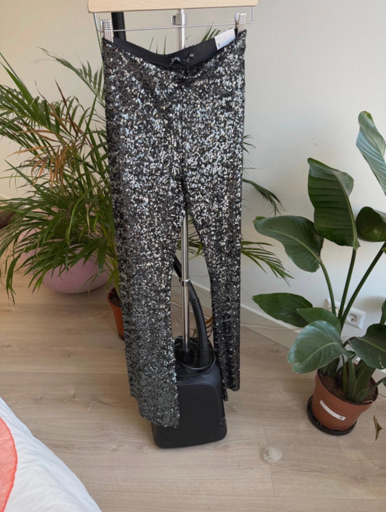 Zara pailletten broek – flare fit – zwart/zilver – maat S/36, Zwart, Ophalen of Verzenden, Zo goed als nieuw, Maat 36 (S)