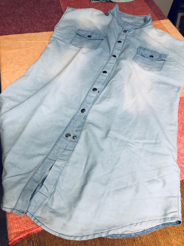 Luchtige jeanslook blouse met drukknopen - Maat L, Kleding | Dames, Blouses en Tunieken, Ophalen of Verzenden, Gedragen, Maat 42/44 (L)