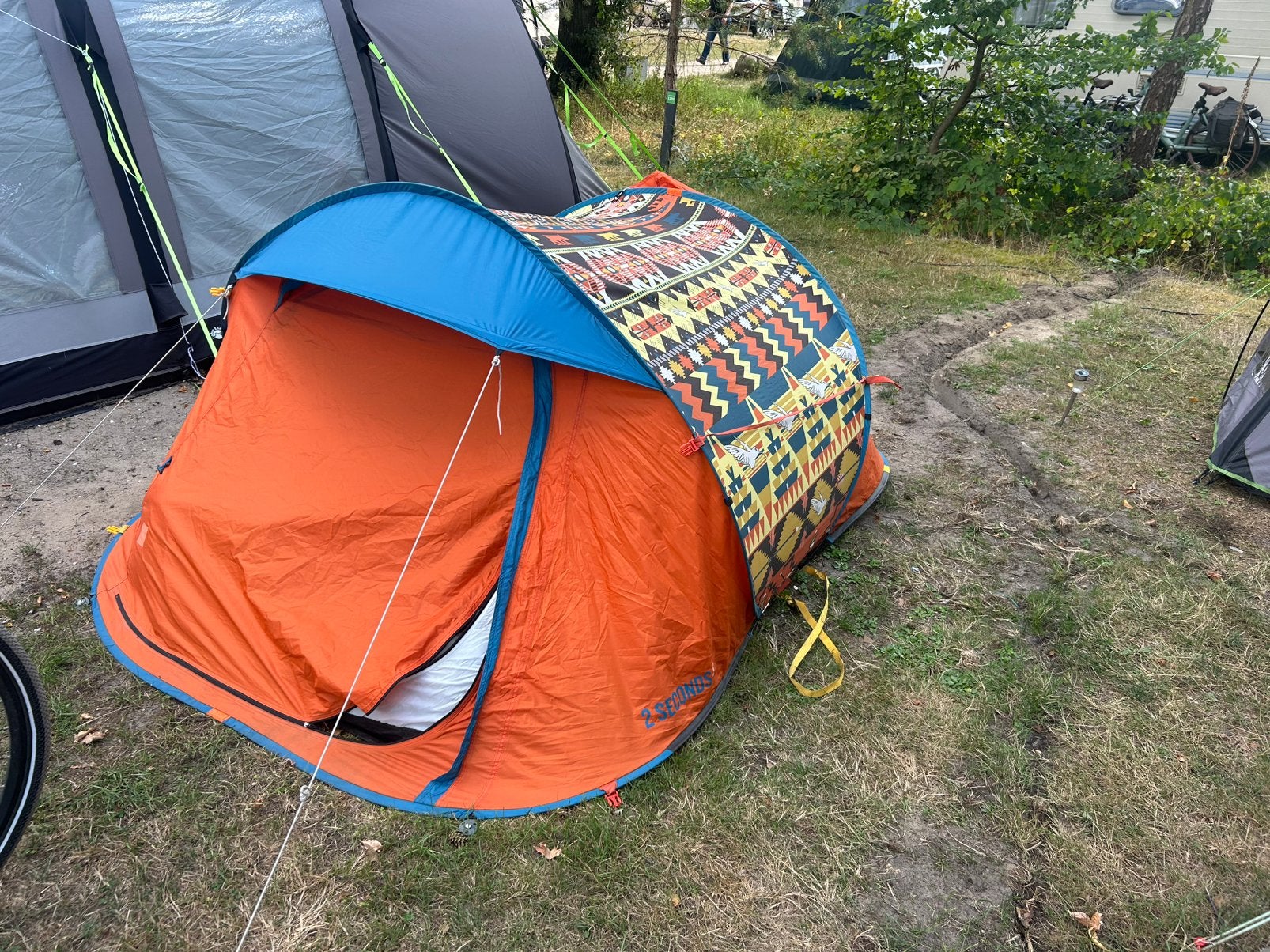 Pop up tent 2 personen met passend luchtbed, Ophalen, Zo goed als nieuw