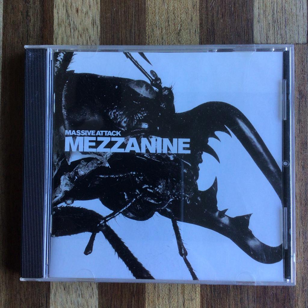 Massive Attack - Mezzanine, Cd's en Dvd's, Ophalen of Verzenden, Zo goed als nieuw