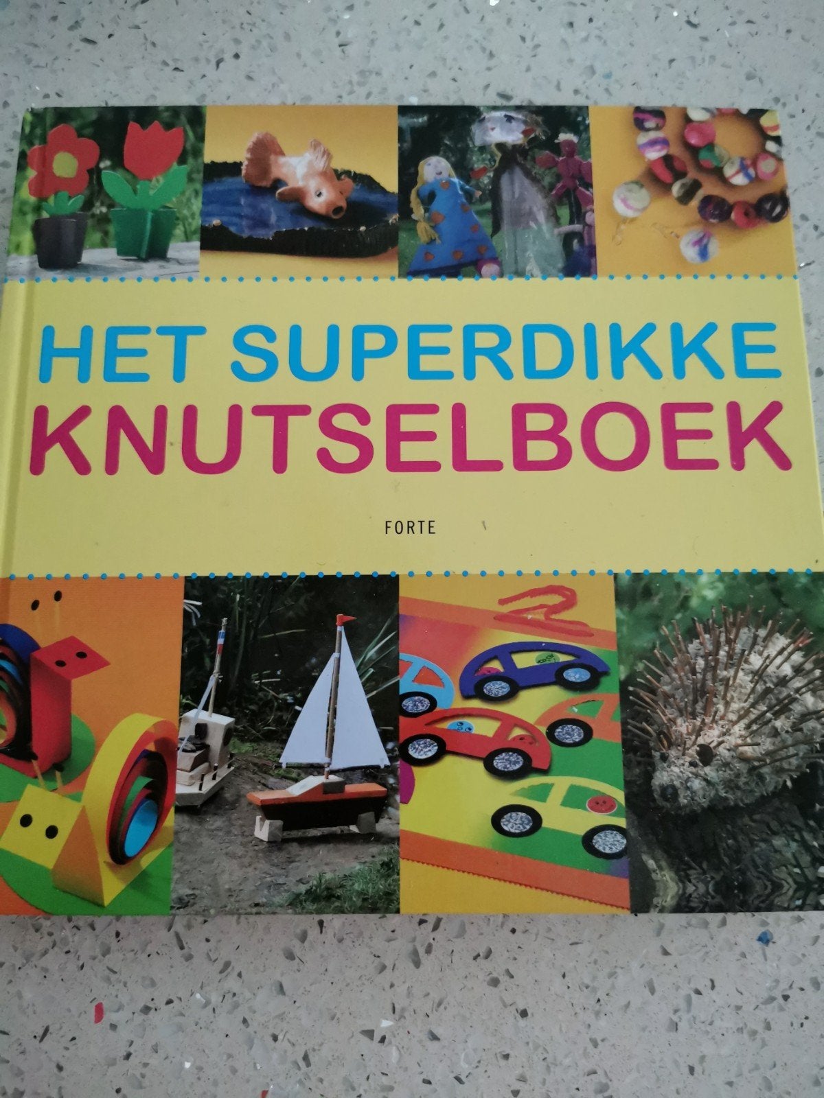 Het Superdikke Knutselboek - Creatief Plezier voor Kinderen, Ophalen of Verzenden, Zo goed als nieuw, Onbekend, Non-fictie