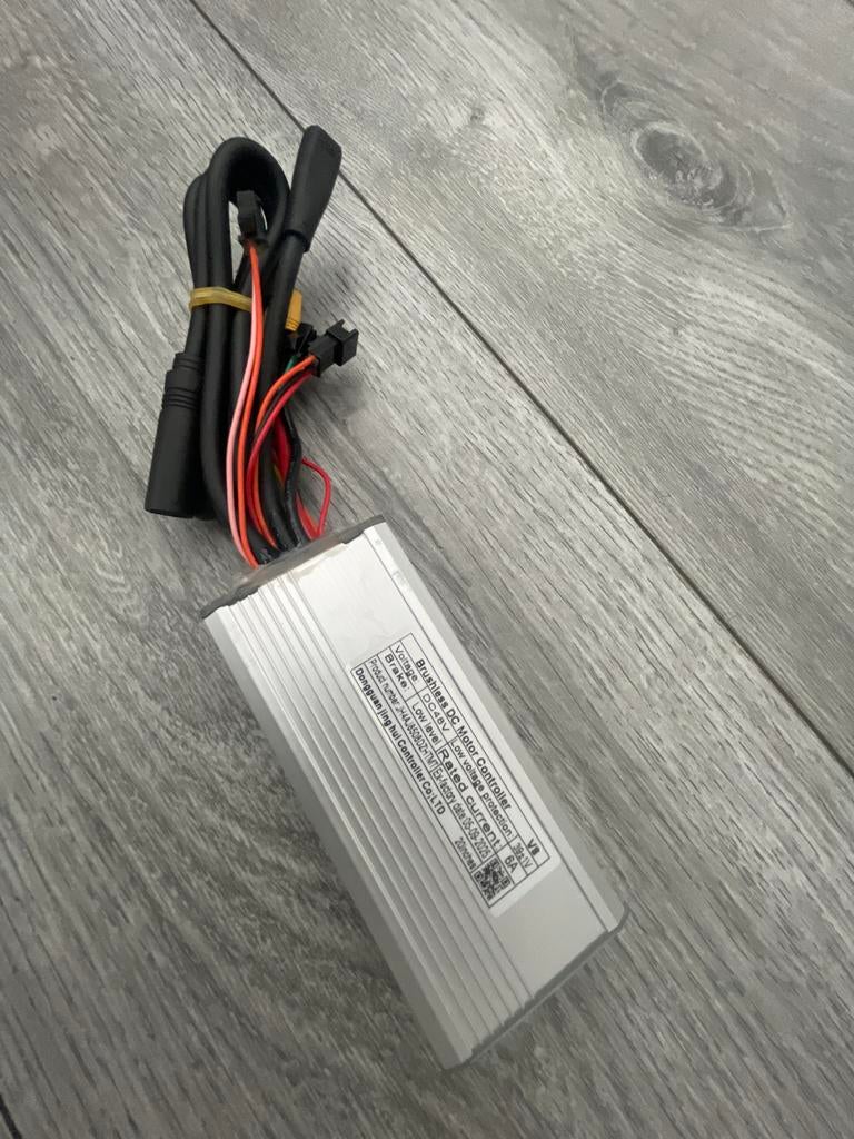 OPVOERBARE CONTROLLER OUXI C80 Rode motorkabel, kleine motor, Elektrische fiets, Overige materialen, Nieuw, Ophalen of Verzenden