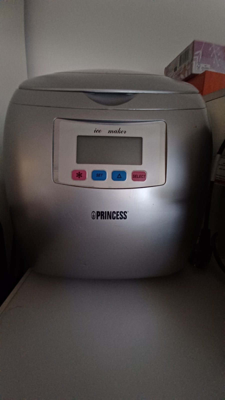 Princess ijsklontjes machine zgan ophalen Amsterdam, Ophalen