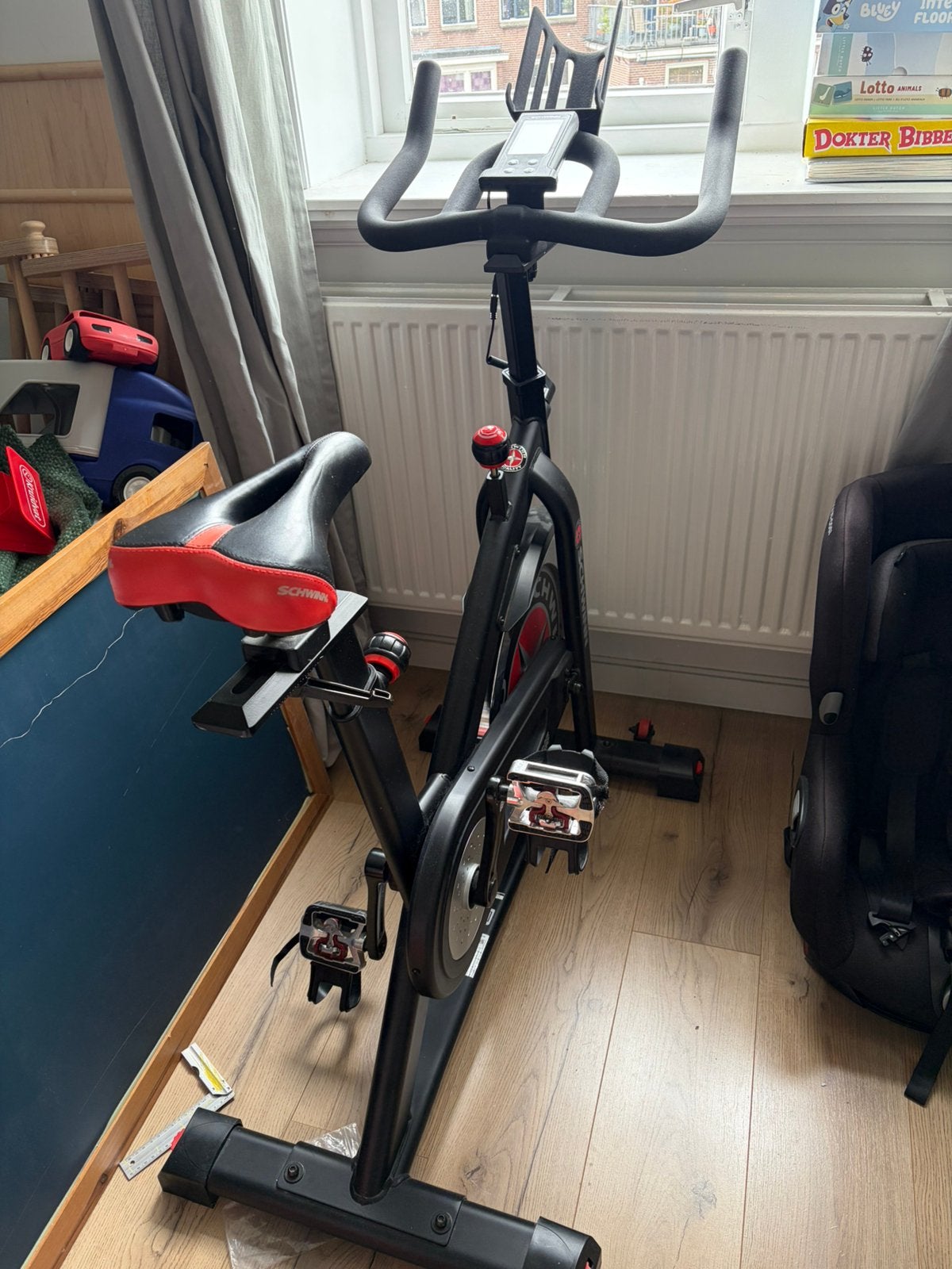 Schwinn IC700 spinningfiets, Sport en Fitness, Ophalen, Zo goed als nieuw, Spinningfiets
