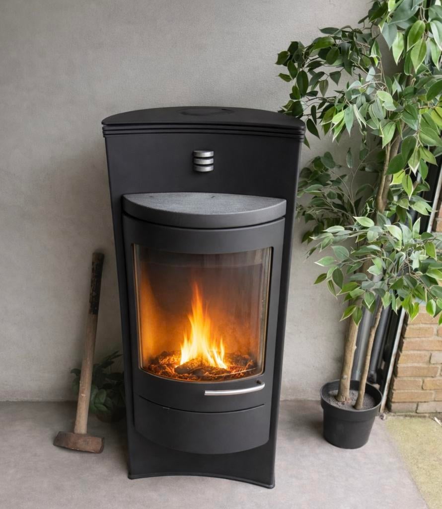 Fantastische 🔥HASE LUNO🔥 blackdesign efficiente houtkachel, Huis en Inrichting, Kachels, Ophalen, Houtkachel, Zo goed als nieuw