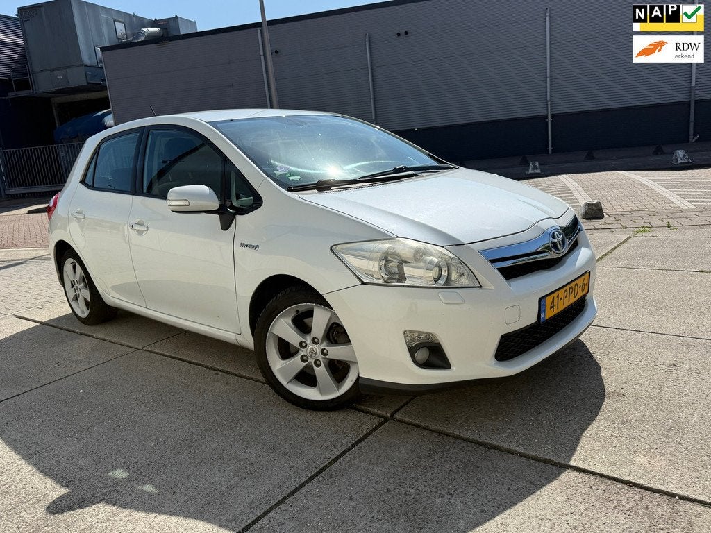 Toyota Auris 1.8 Full Hybrid Executive AUTOMAAT Volledig ond, Euro 5, 4 cilinders, Wit, Nieuw