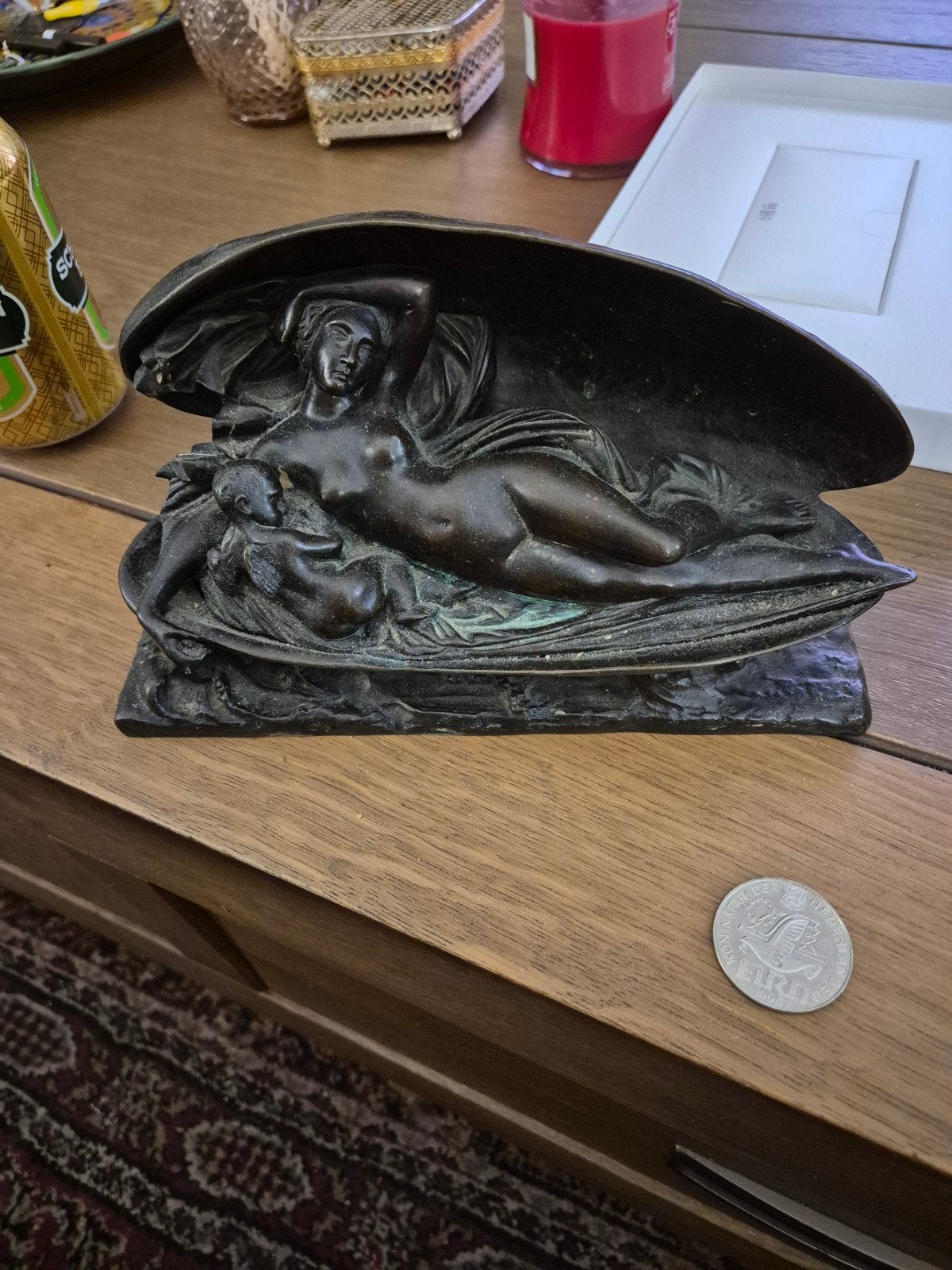 Bronzen beeld: Geboorte van Venus in schelp, Ophalen of Verzenden, 20 - 50 cm, Beeld, Bruin