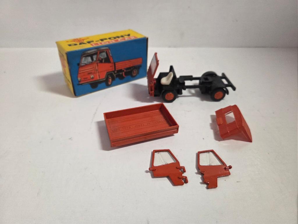Lion Car DAF Pony 1:50, ., Ophalen of Verzenden, Zo goed als nieuw, .
