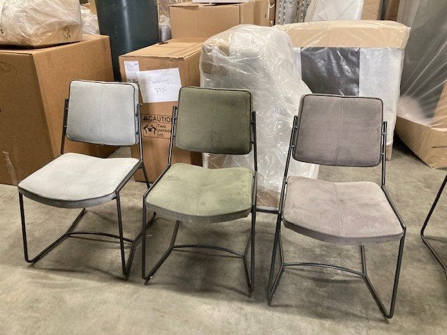 4 eetkamerstoelen (+1) stof velvet  Henders Hazel SAMEN €195, Ophalen, Gebruikt, Overige kleuren, Stof