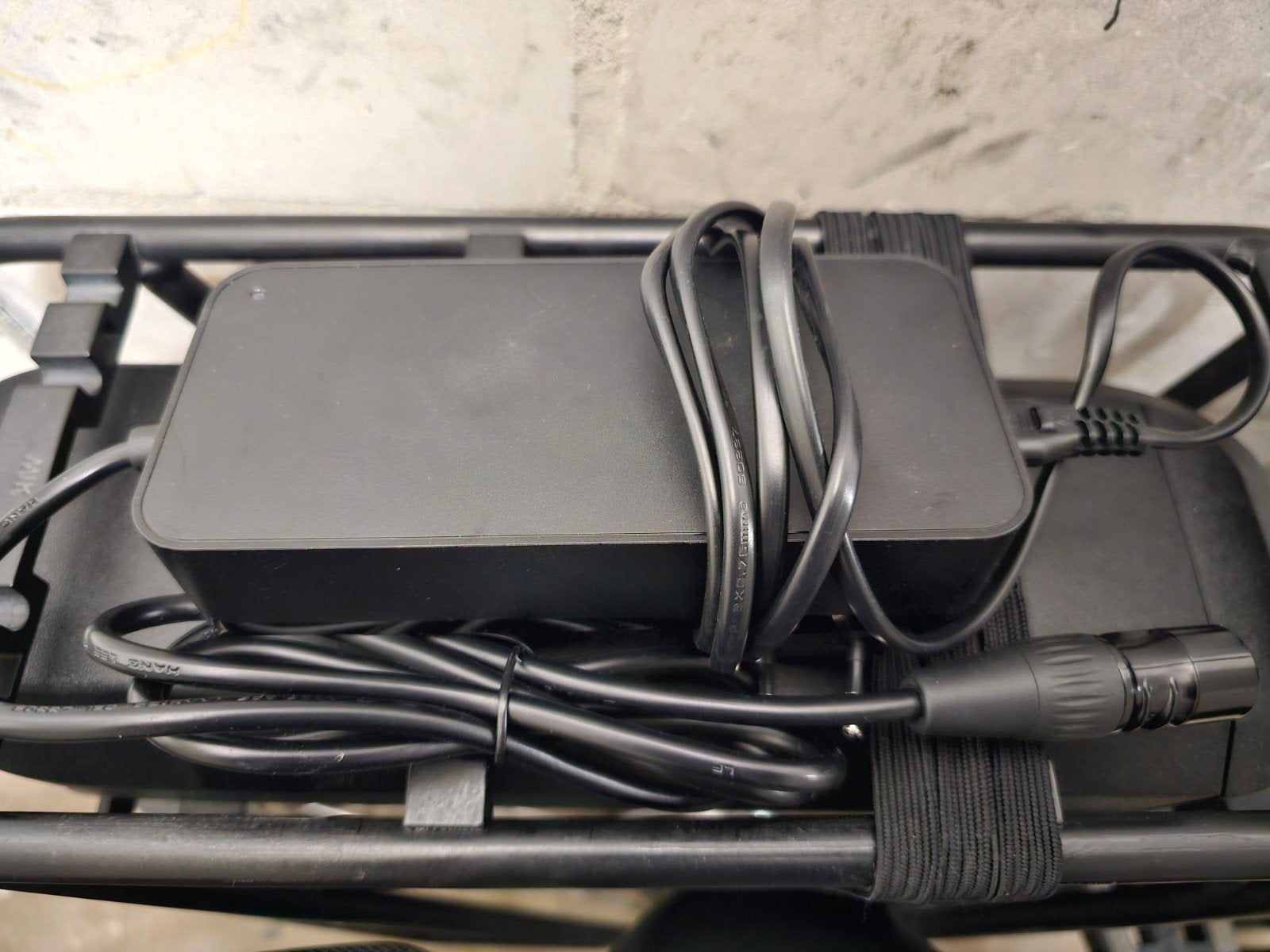 Snelle Acculader Voor Elektrische Fiets Nieuw Ongebruikt, Fietsen en Brommers, Ophalen of Verzenden, Nieuw
