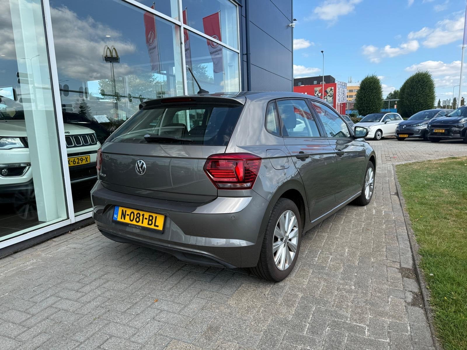 Volkswagen Polo 1.0 TSI Highline Business R |Stoelverwarming, Voorwielaandrijving, Stof, Gebruikt, 95 pk