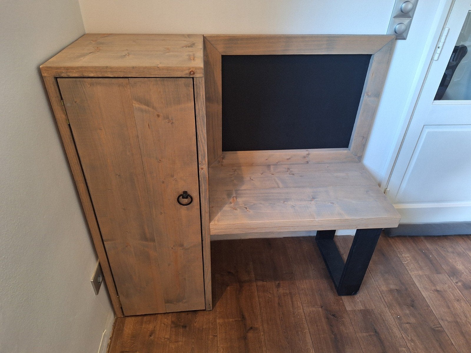 Steigerhout bureau speeltafel met krijtbord, Huis en Inrichting, Ophalen, Zo goed als nieuw