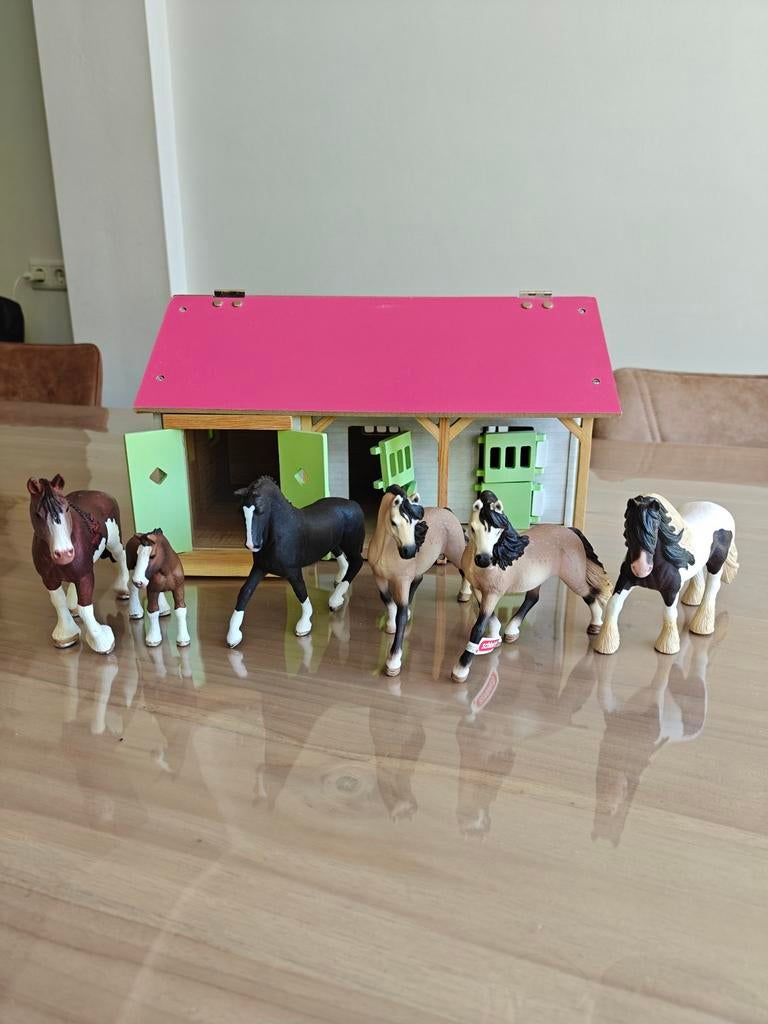 Schleich paardenstal met paarden, Ophalen of Verzenden, Gebruikt, Jongen of Meisje