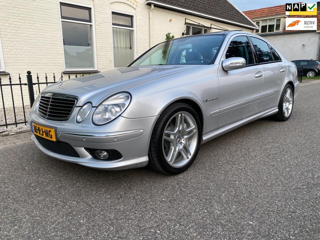 Mercedes-Benz E-klasse AMG 55 AutNL Auto,Panoramadak,Alle op, Auto's, Automaat, Dealer onderhouden, Achterwielaandrijving, Gebruikt