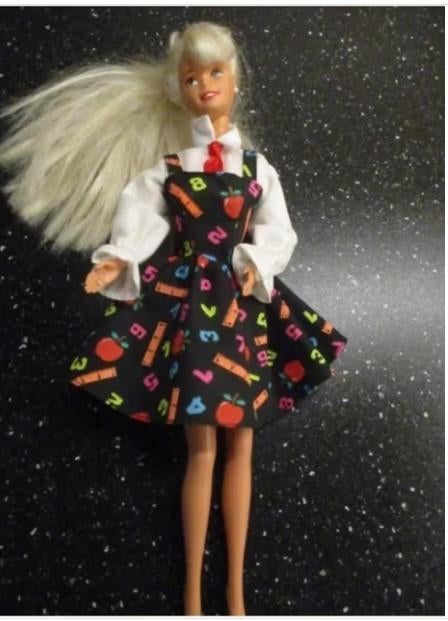 1995 BARBIE TEACHER/JUFFROUW met Kleding, Verzenden, Zo goed als nieuw, Fashion Doll