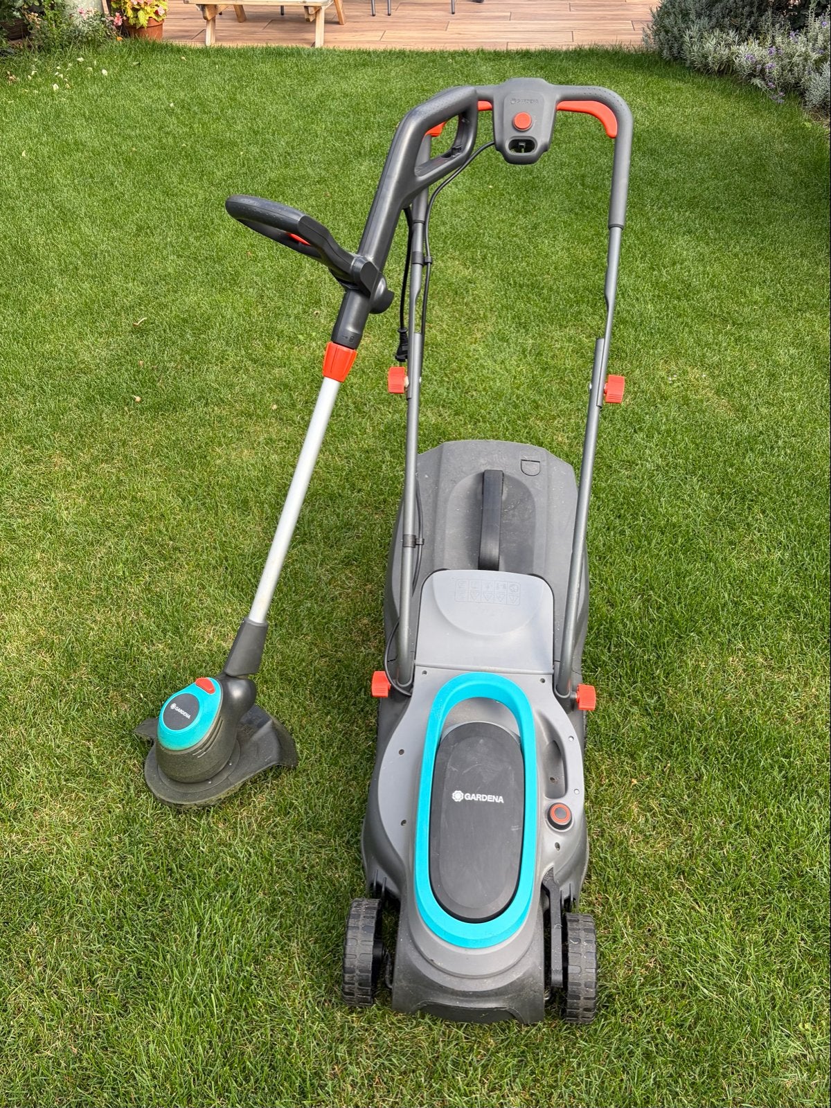 Gardena grasmaaier en trimmer, Ophalen, Zo goed als nieuw, 30 t/m 39 cm, Elektrische grasmaaier