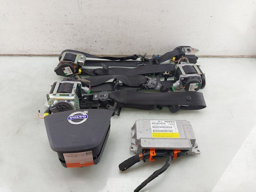 Airbag Set + Dashboard Volvo V60 I (FW/GW) 2015 39818843, Gebruikt, Siegburger Straße 229, Köln 50679, , Duitsland, Info@volvocars.com