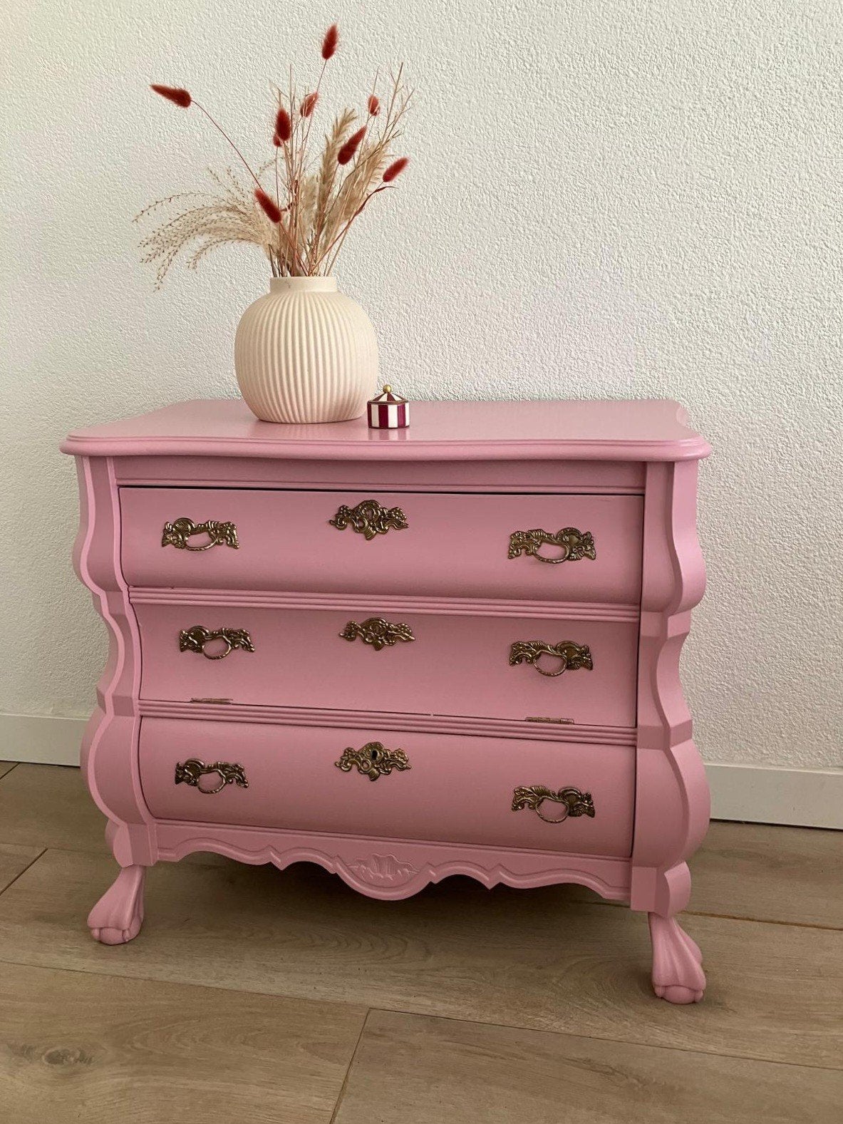 vintage kastje ( buik) roze., Ophalen, 50 tot 100 cm, 3 of 4 laden, Minder dan 100 cm