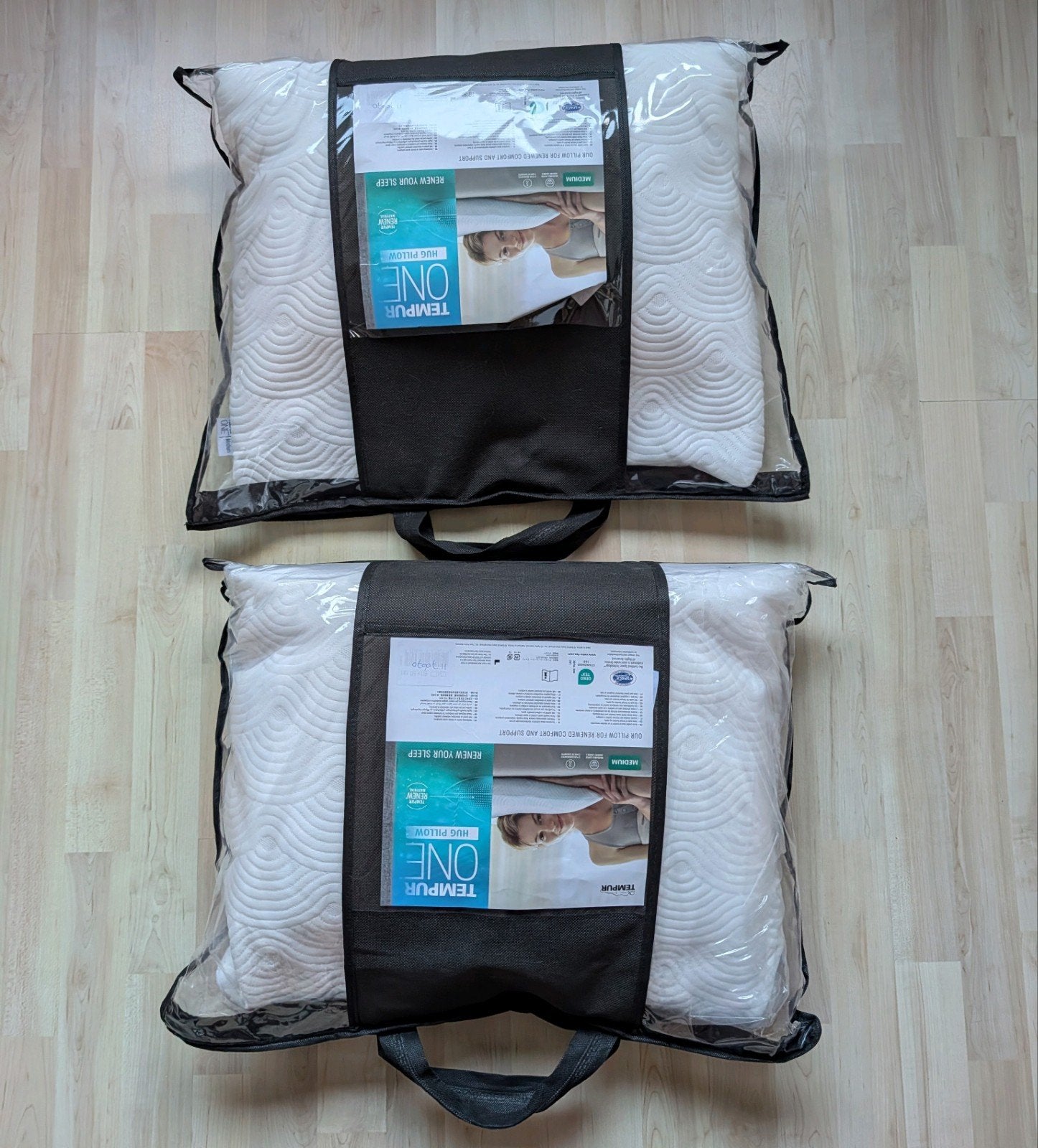2x Tempur One | hug pillow hoofdkussen medium | Nieuw, Ophalen, Anti-allergisch, Eenpersoons, Wit