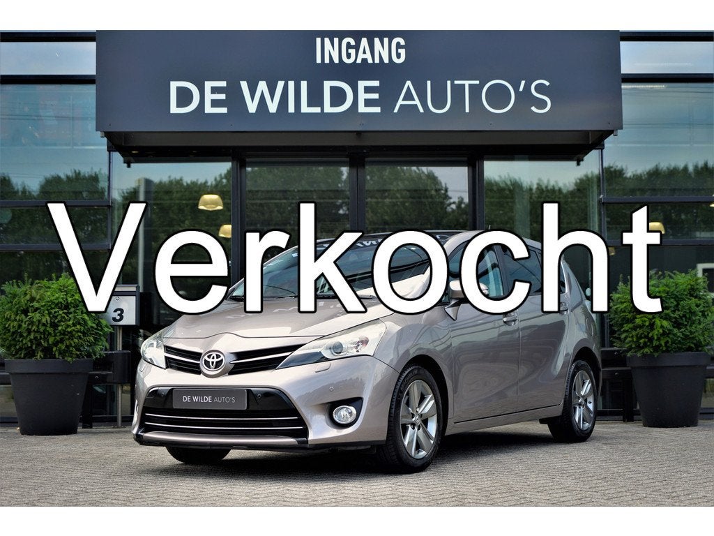 Toyota Verso 1.8 VVT-i Dynamic Business 7-persoons Pano Trek, Auto's, Toyota, 15 km/l, Gebruikt, Zwart, 4 cilinders
