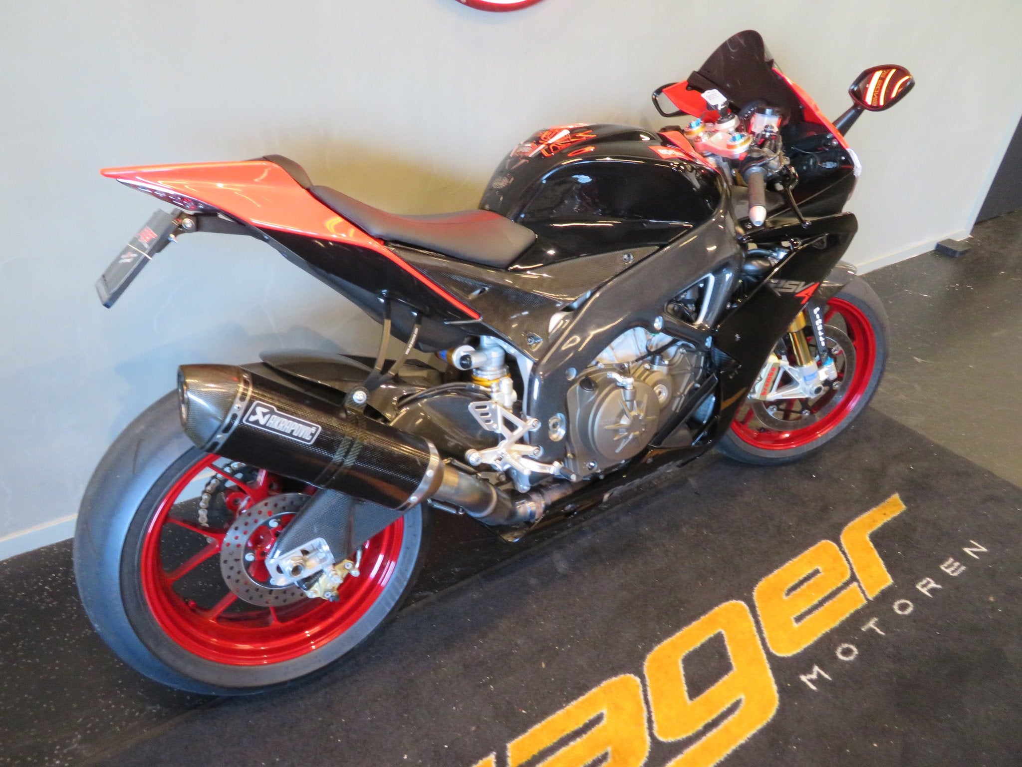 Aprilia RSV4 FACTORY RK SPECIAL HISTORIE! (bj 2010), Motoren, Motoren | Aprilia, Bedrijf, Super Sport