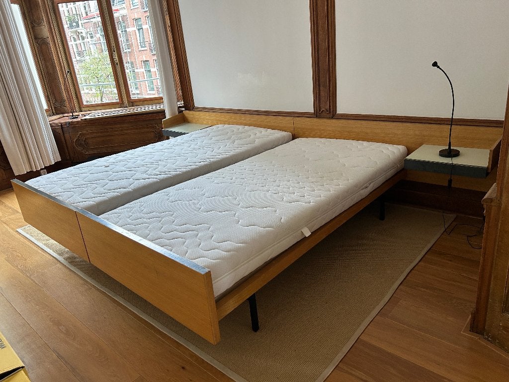Foto 4 van Helmut Magg voor DeWe design bed | Jaren 60 | Essenhout