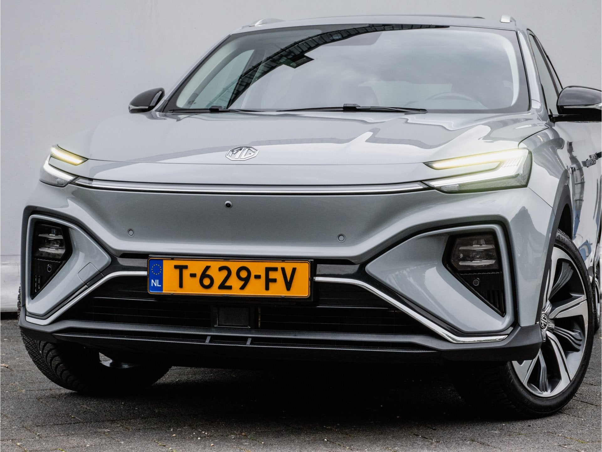 MG Marvel R Luxury 70 kWh SOH 95% Elek. panoramadak/ 360 cam, Auto's, Automaat, Gebruikt, Met garantie (alle), 179 pk