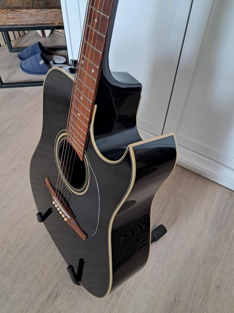 Fender Labrea, Muziek en Instrumenten, Snaarinstrumenten | Gitaren | Akoestisch, Zo goed als nieuw, Western- of Steelstringgitaar