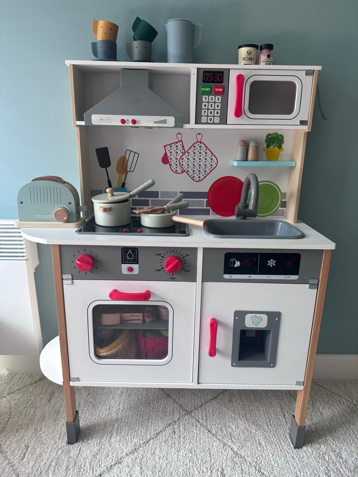 Keukentje met veel accessoires (o.a. Little Dutch), Ophalen, Gebruikt, Met licht
